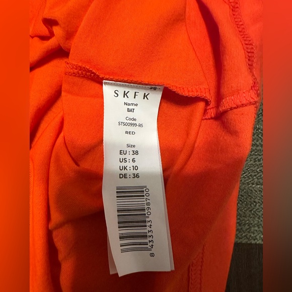 SKFK BAT T-Shirt Size 6 - Picture 7 of 7